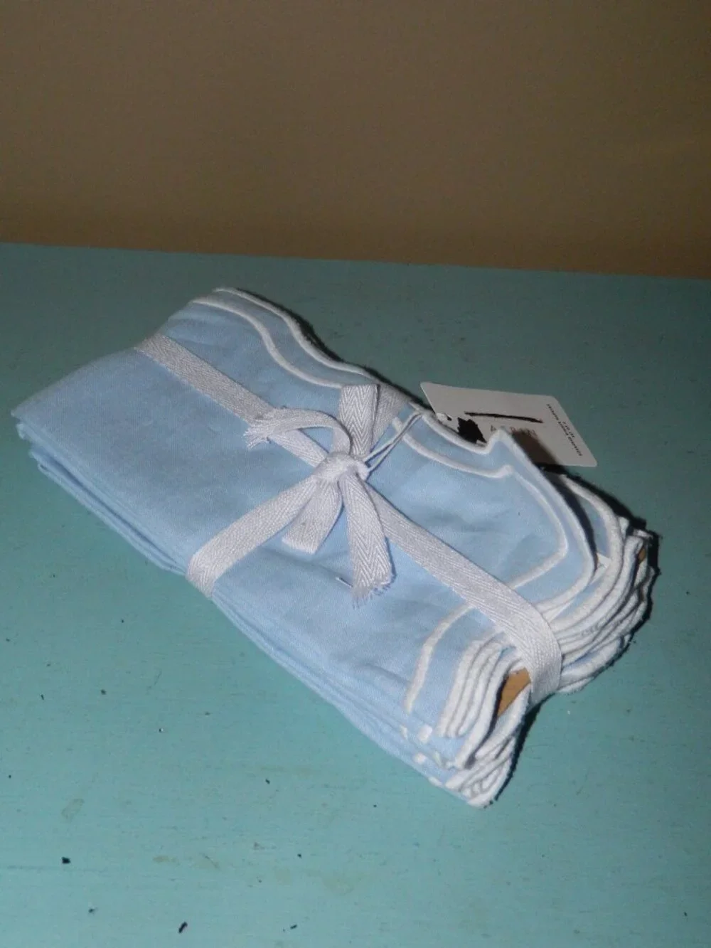 Williams Sonoma X Aerin Scalloped Bordered Linen Dinner Napkins Set of 4